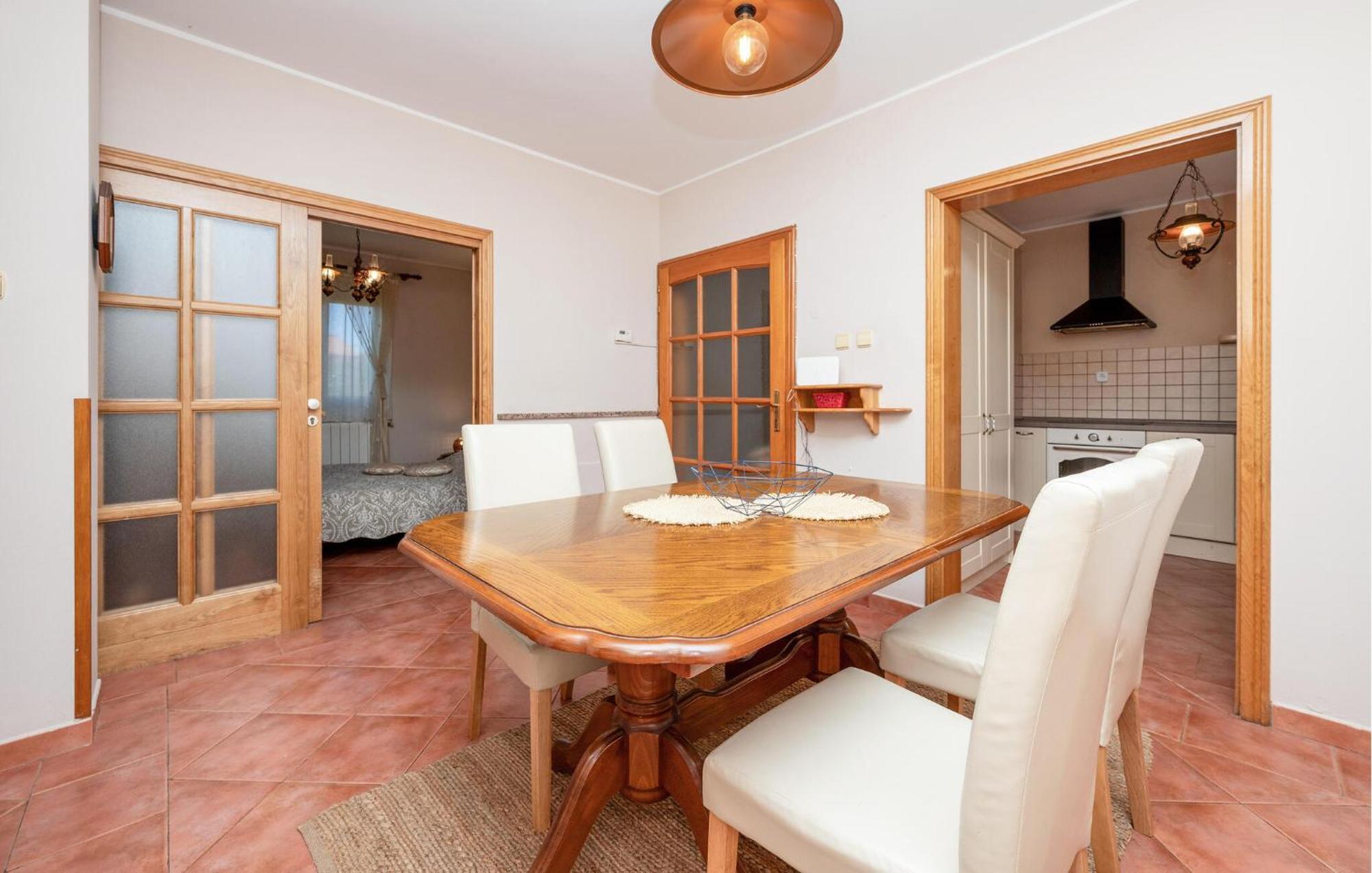 Stunning Apartment In Rovinj With Kitchen Esterno foto